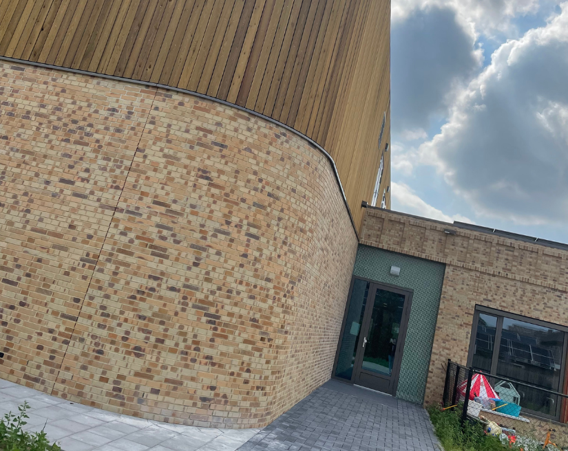 Kindcentrum Nijnsel school Van Stiphout exterieur metselwerk hout